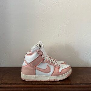 Nike Women’s High-Top Sneakers in White and Pink